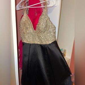 Windsor Gold Sequin Dress Black Skirt Size 7/8